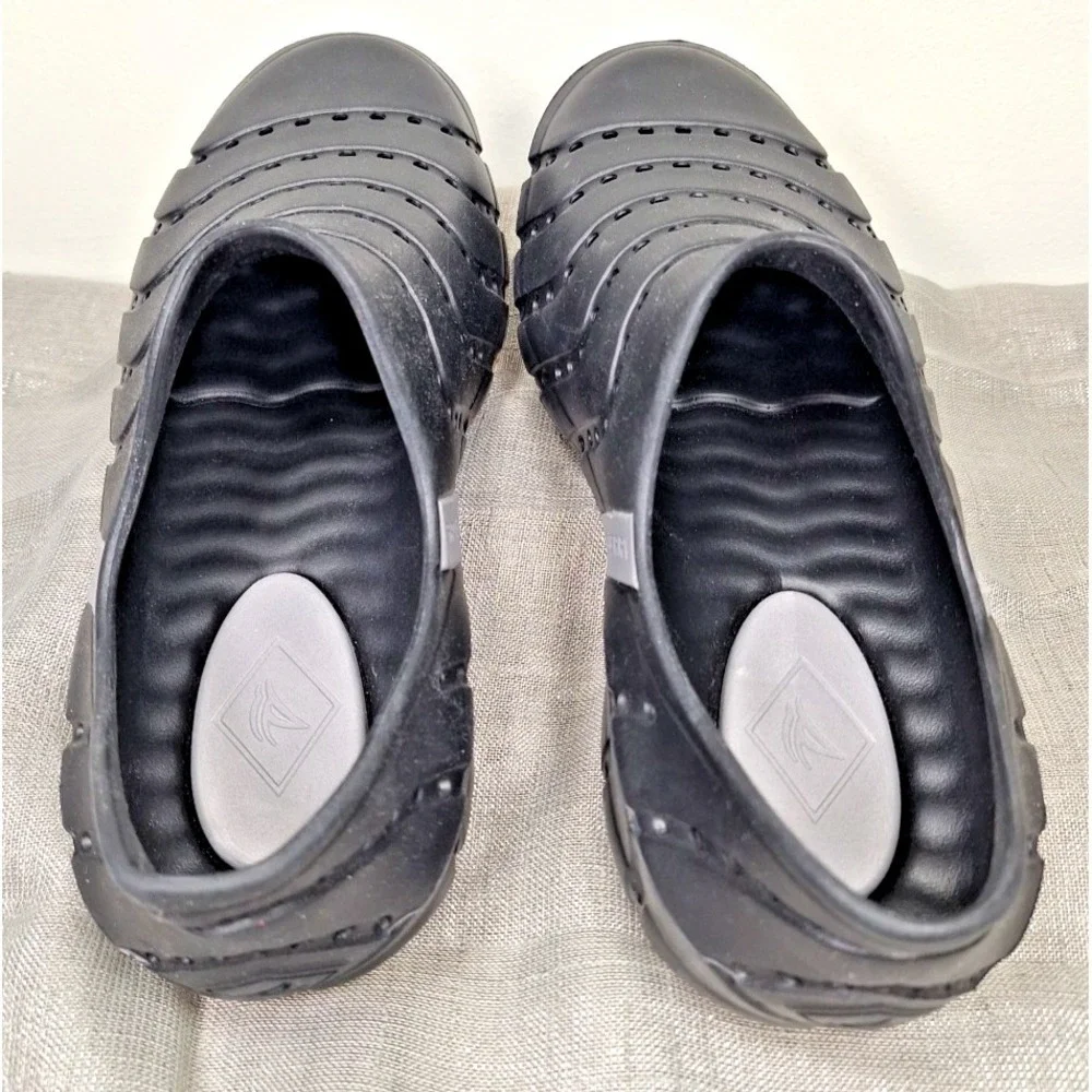 NEW Sperry Water Strider Black Mens 9 Waterproof Shoes Slip on Sports Womans 10